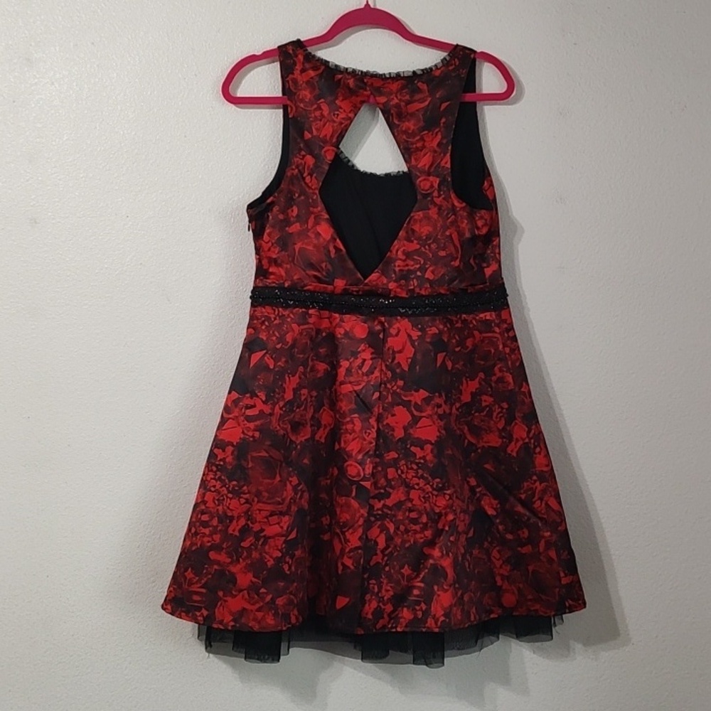 Princess Vera Wang Red And Black Satin Dress Size 13 - Picture 3 of 6